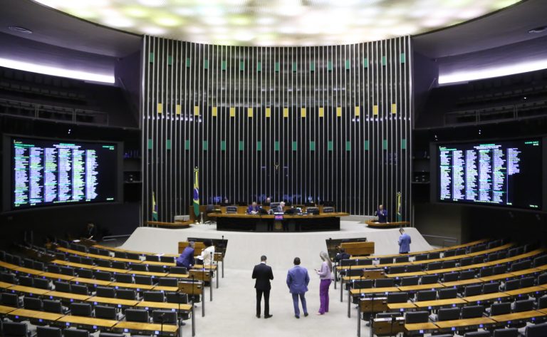 Deputados analisam MP que libera R$ 520 milhões para ações de defesa civil; acompanhe - Notícias