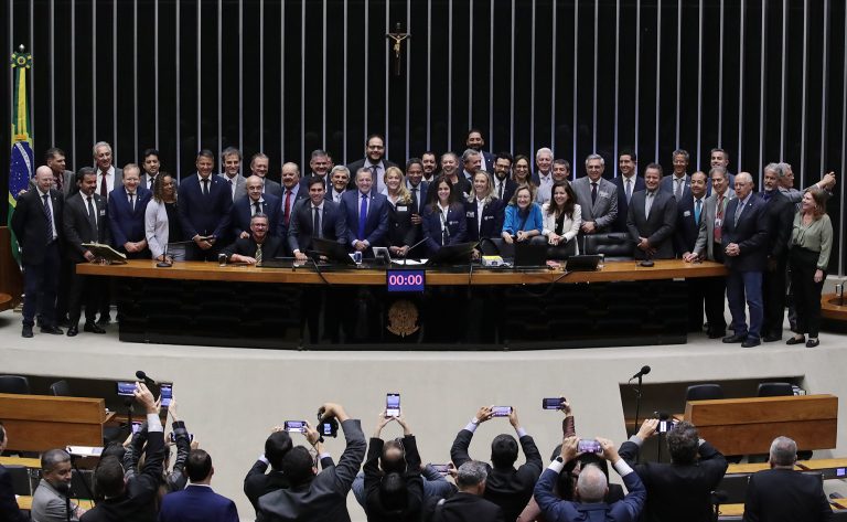 Deputados analisam projeto que torna permanente a Lei de Incentivo ao Esporte; acompanhe - Notícias