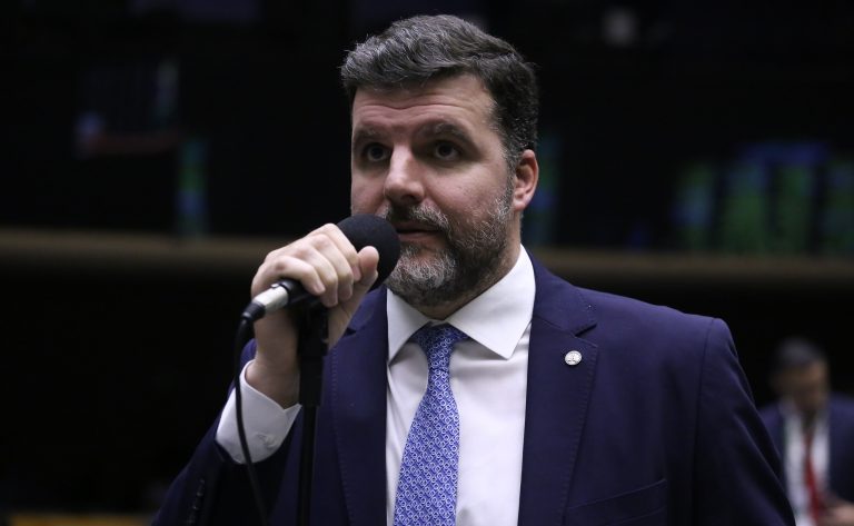 Deputados manifestam-se a favor e contra o projeto sobre licenciamento ambiental - Notícias