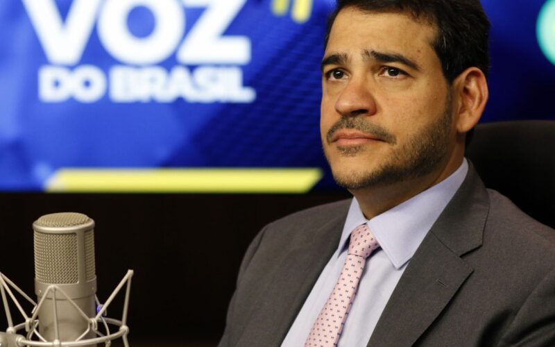 Em artigo no NY Times, Jorge Messias defende STF e soberania do Brasil