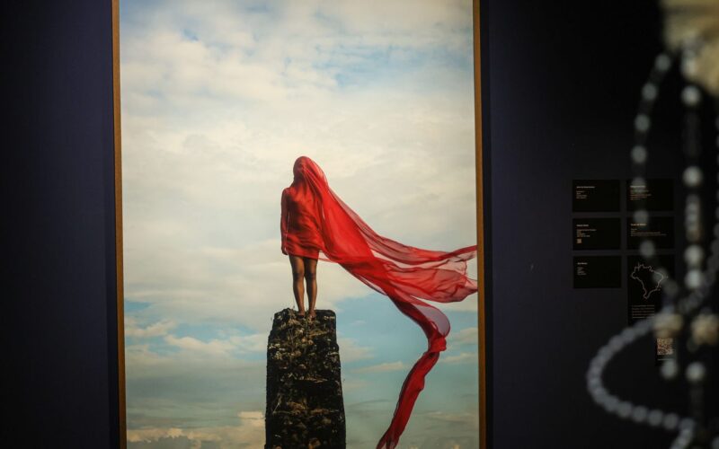 Exposição Alumbramento abre Festival Latinidades em Brasília