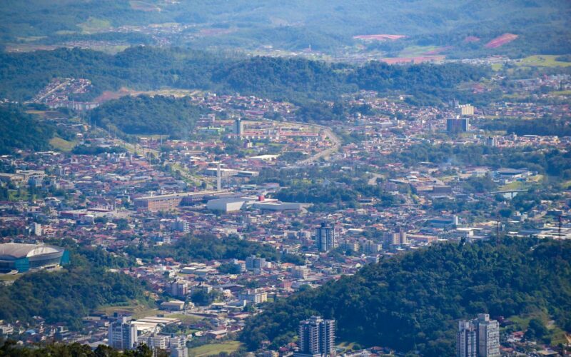 Fapesc lança edital para projetos de pesquisa e controle da qualidade do ar em Santa Catarina