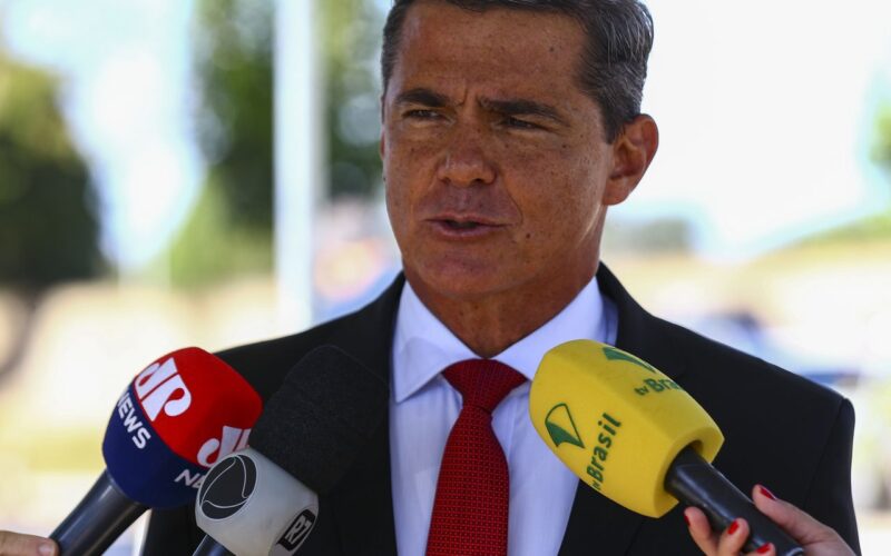General diz ao STF que visitou acampamento golpista como cidadão