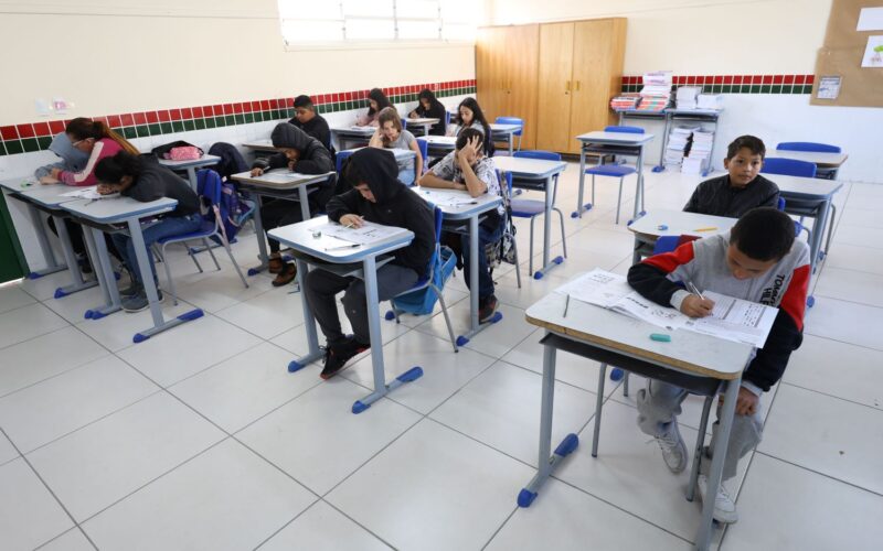 Governo de SC realiza simulados de avaliação da aprendizagem para mais de 128 mil estudantes da rede estadual