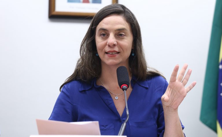Governo propõe ampliar em 10% as bibliotecas escolares a cada ano até 2035 - Notícias