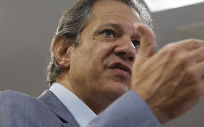 Haddad elogia retirada do ressarcimento do INSS do arcabouço fiscal