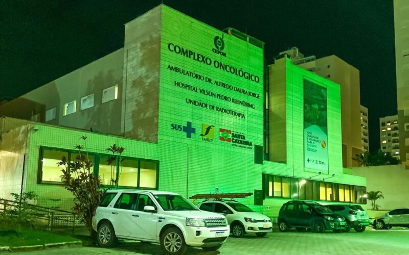 Julho Verde: Saúde SC alerta para do câncer de cabeça e pescoço, com ações no CEPON