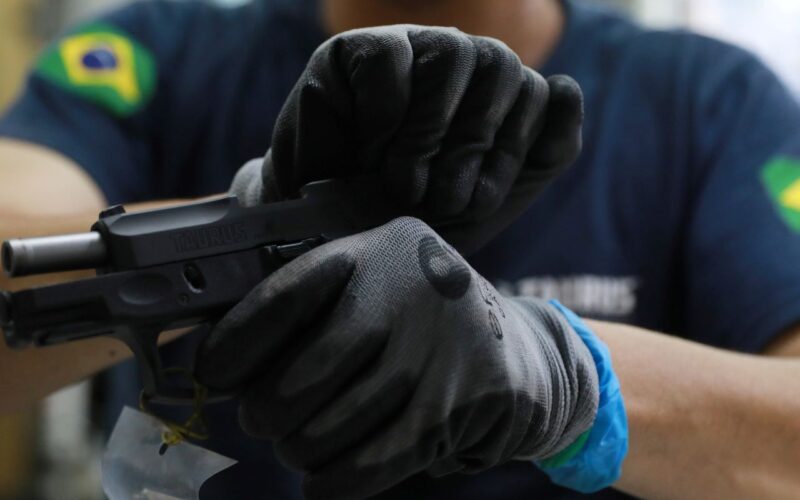 MPF questiona na Justiça plano para fiscalização de armas de CACs