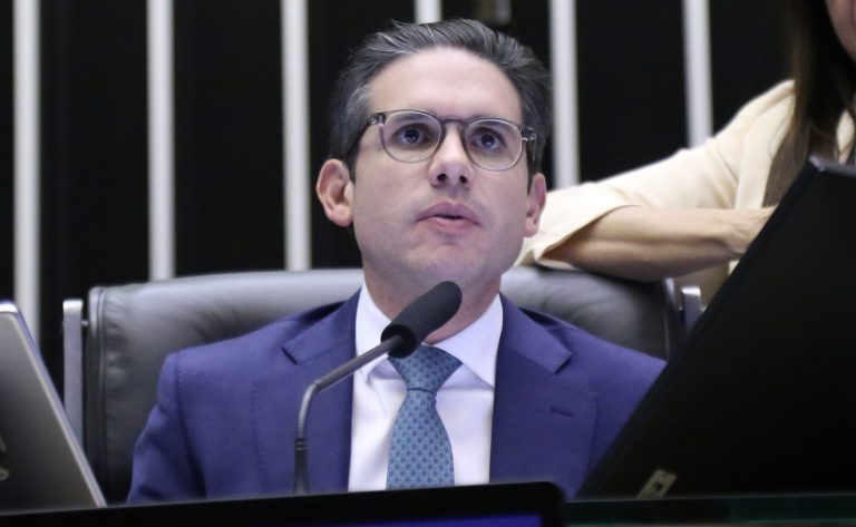 Motta cancela reuniões das comissões permanentes para facilitar votações no Plenário - Notícias