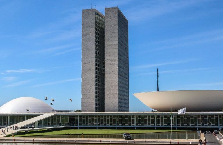 Motta e Alcolumbre defendem diálogo, equilíbrio e firmeza em relação às tarifas dos EUA – Notícias