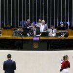 Oposição rebate campanha contra o Congresso nas redes sociais; governistas criticam desigualdade social - Notícias