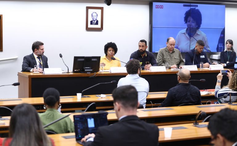 Para Instituto Aço Brasil, aumento tarifário dos EUA pode inviabilizar a exportação de aço e alumínio - Notícias