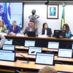 Para especialistas, monitoramento de metas do novo PNE não pode ter viés punitivo - Notícias