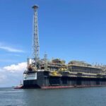 Plataforma da Petrobras que reforçará o pré-sal deixa Singapura