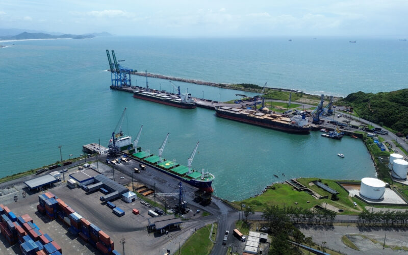 Porto de Imbituba atinge números expressivos em 2025 e consolida protagonismo logístico em Santa Catarina