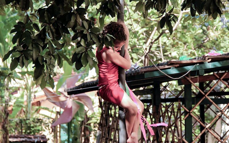 Projeto Tear leva cultura e educação a comunidades do Rio de Janeiro