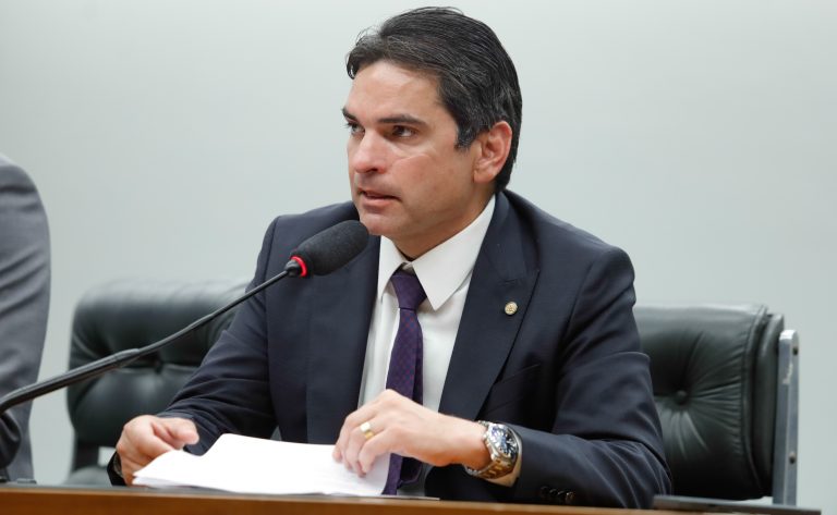 Projeto considera uso indevido do serviço de telecomunicações disparo massivo de chamadas - Notícias