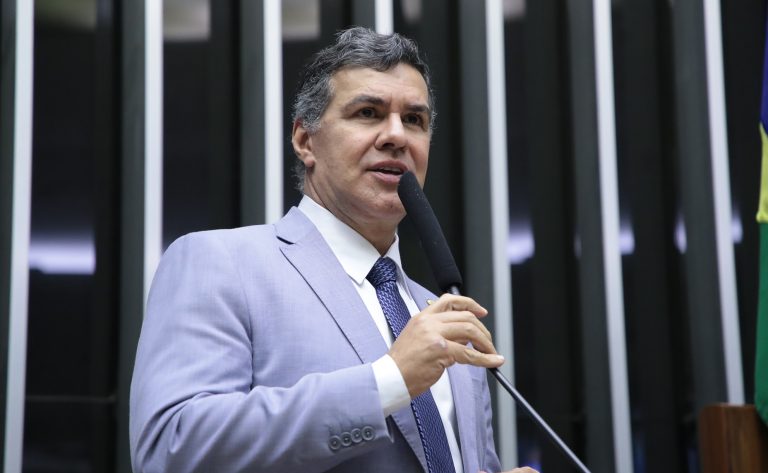 Projeto exclui gratificações de convênios entre estados e municípios do limite de gasto com pessoal - Notícias