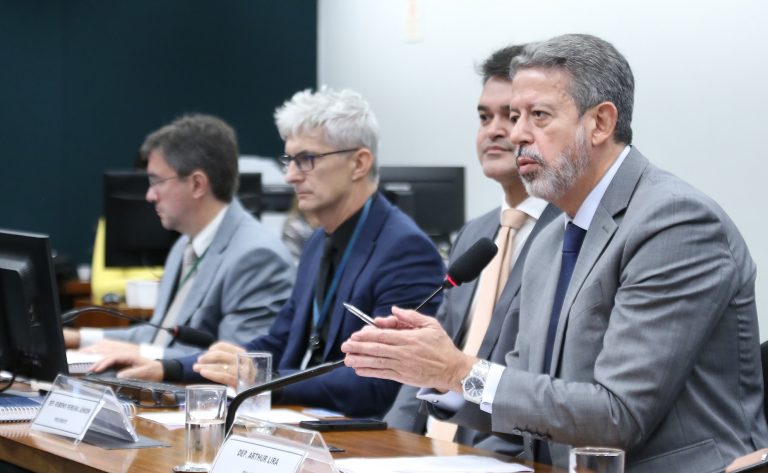 Relator eleva faixa que terá redução parcial do Imposto de Renda a partir de 2026 - Notícias