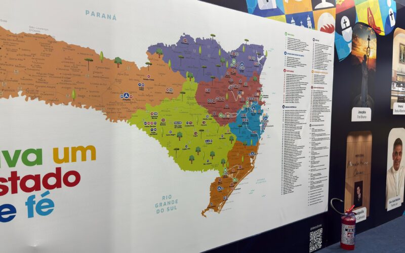 Santa Catarina marca presença na ExpoCatólica 2025 com foco no turismo religioso