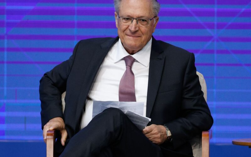 Taxação é grande equívoco dos EUA contra o Brasil, diz Alckmin