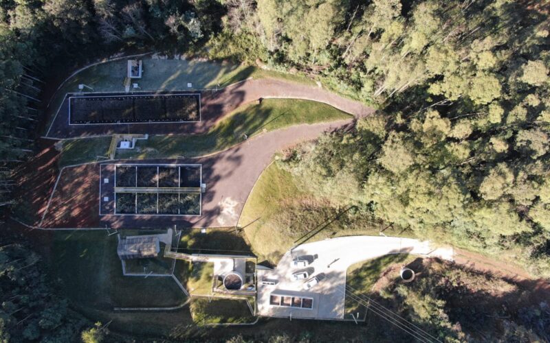 Unidade da Casan em Descanso recebe visitas de prefeitos
