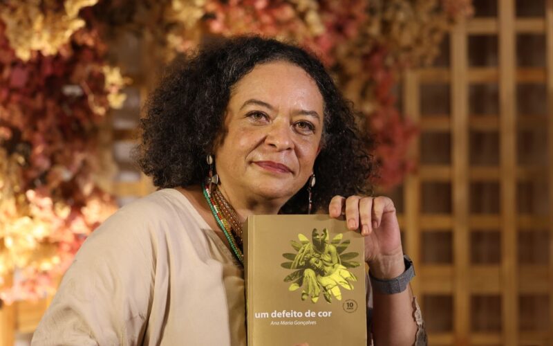 3ª edição do Fliparacatu celebra a escritora Ana Maria Gonçalves