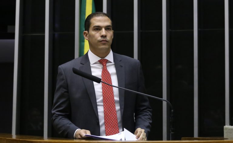 Câmara aprova projeto que cria 330 funções comissionadas para o STJ - Notícias