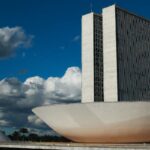 Câmara pauta projeto que regula redes sociais para crianças