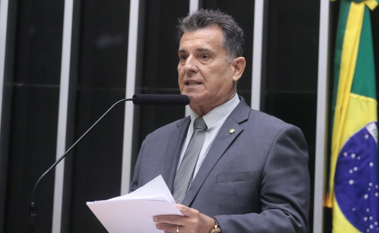 Comissão aprova criação de duas instâncias de recurso para pedidos de informação negados - Notícias