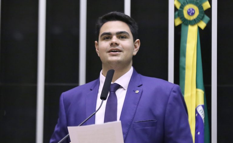 Comissão aprova incentivo ao uso de tecnologias aumentar o conforto de usuários de serviços públicos - Notícias