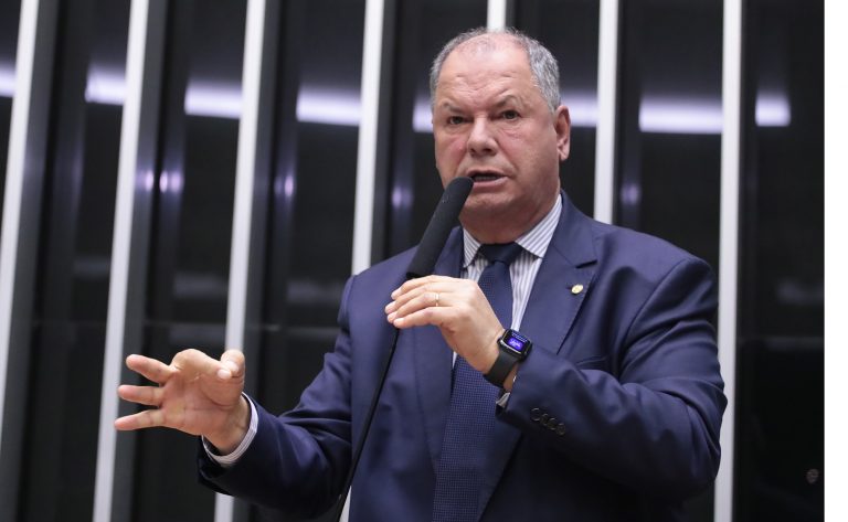 Comissão aprova obrigatoriedade de castração de animais vítimas de catástrofes acolhidos em abrigos - Notícias