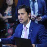 Comissão aprova projeto de linguagem tátil de cores para estudante com deficiência visual – Notícias