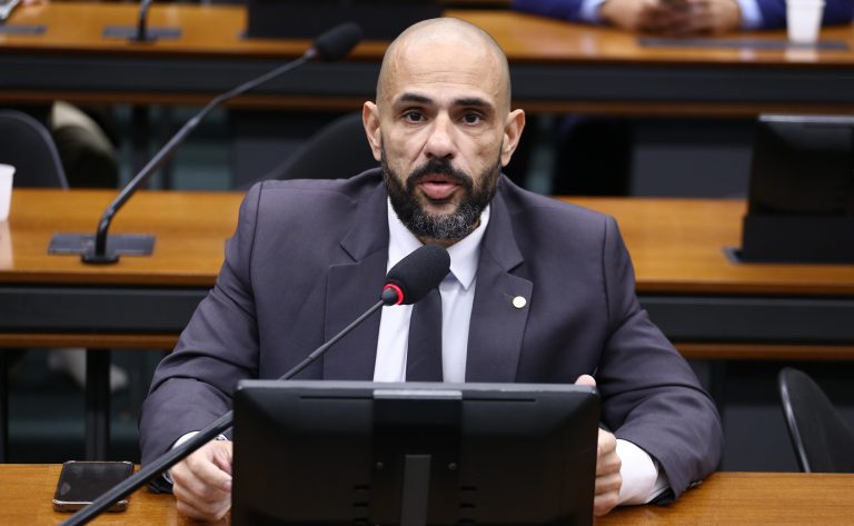 Comissão aprova projeto para obrigar empresa a informar sobre pessoas desaparecidas - Notícias