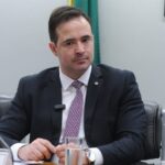 Comissão aprova projeto que obriga conselhos profissionais a atuarem na prevenção ao suicídio – Notícias
