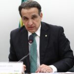 Comissão aprova projeto que prevê arquivamento de multa ao se comprovar existência de CNH – Notícias