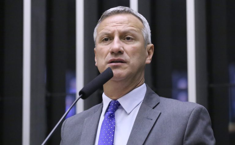 Comissão aprova projeto que regulamenta atuação de informantes policiais – Notícias