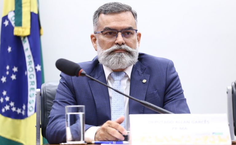 Comissão aprova projeto que torna hediondo o crime de subtração de criança - Notícias