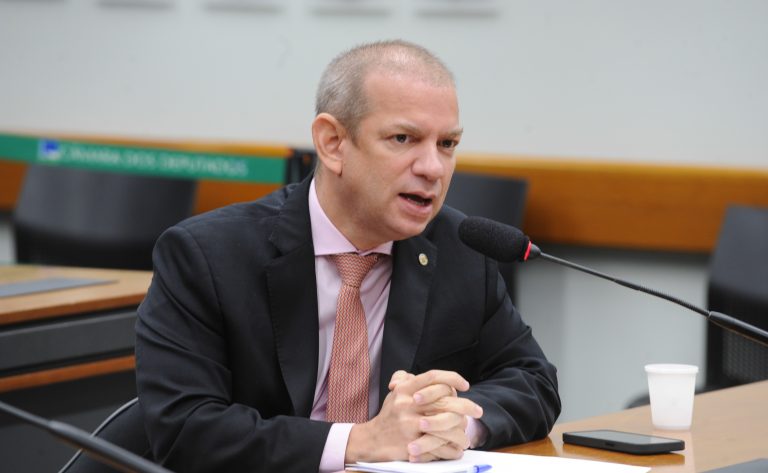 Comissão aprova projeto que veda prisão domiciliar para idoso condenado por crime sexual - Notícias