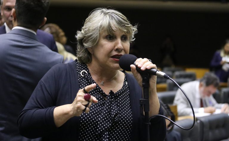 Comissão aprova proposta que proíbe medidas alternativas em casos de racismo - Notícias