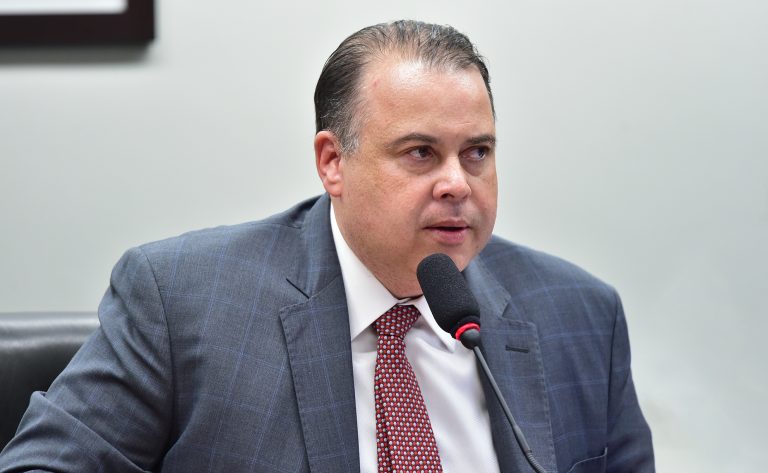 Comissão aprova prorrogação de incentivos para internet das coisas e antenas via satélite - Notícias