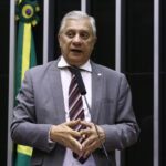 Comissão aprova repasse de royalties do petróleo a municípios vizinhos à exploração – Notícias