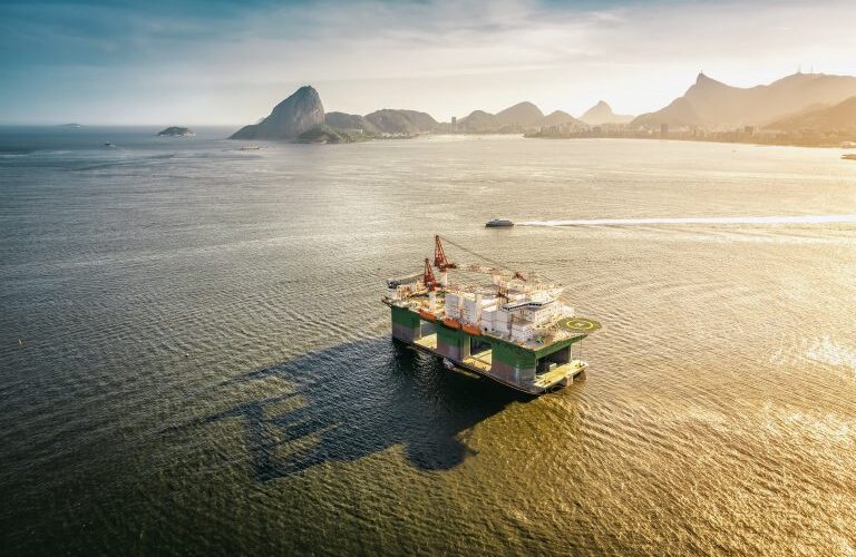 Comissão debate oportunidades para a indústria nacional no setor de energia - Notícias