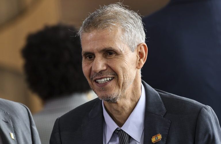 Comissão realiza audiência com ministro da Secretaria de Comunicação da Presidência da República - Notícias