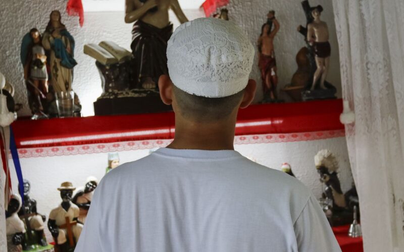 Como reconhecer o racismo religioso no ambiente de trabalho