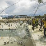 Condenada pelo 8/1 é presa ao chegar no Brasil em voo de deportados