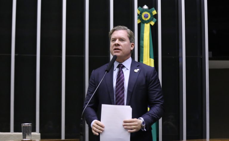 Congresso Nacional homenageia os 90 anos do programa A Voz do Brasil - Notícias