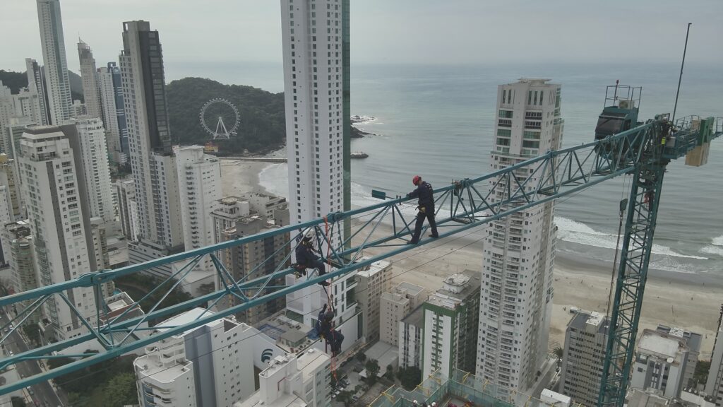 Equipe de Salvamento em Altura do CBMSC embarca para competição internacional em busca do bicampeonato