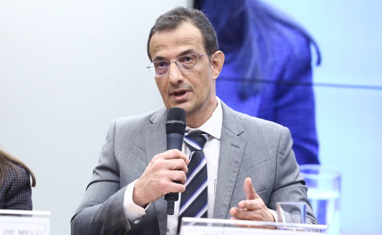 Especialista do Banco Central afirma que o Brasil tem condições de liderar revolução da IA - Notícias