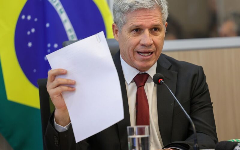 Governo pode prorrogar Brasil Soberano, diz Teixeira 